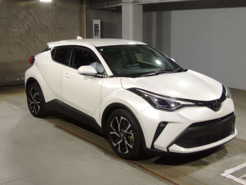 2020 Toyota C-HR NGX10[2]