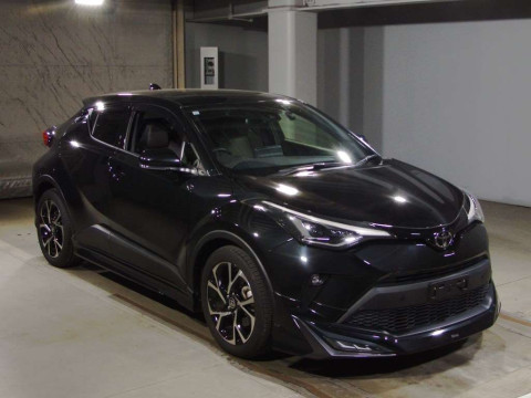 2020 Toyota C-HR NGX10[2]