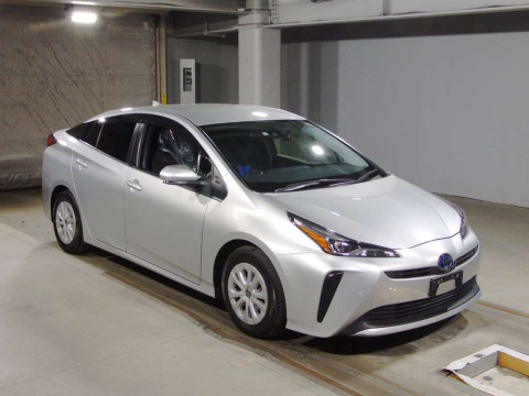 2021 Toyota Prius ZVW51[2]