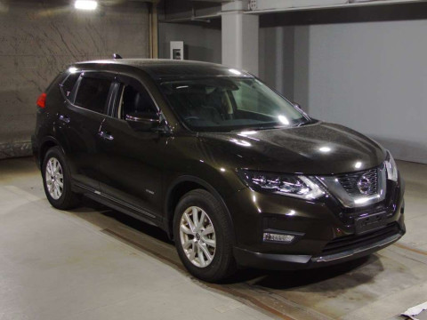 2019 Nissan X-Trail HNT32[2]