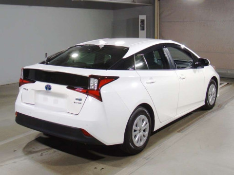 2021 Toyota Prius ZVW55[1]