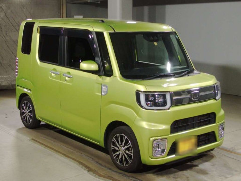 2018 Daihatsu Wake LA700S[2]