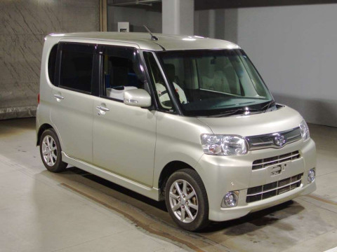 2012 Daihatsu Tanto L375S[2]