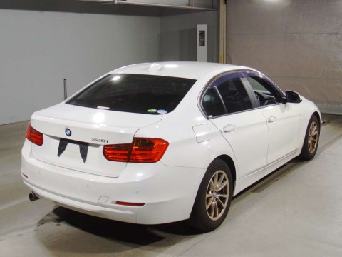 2013 BMW 3 Series 3B20[1]