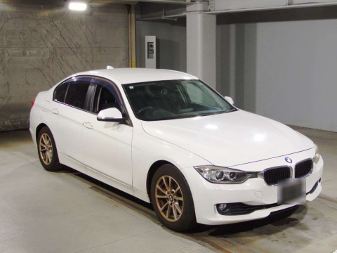 2013 BMW 3 Series 3B20[2]