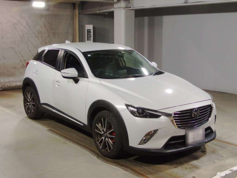 2015 Mazda CX-3 DK5FW[2]