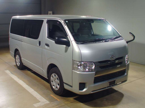 2019 Toyota Hiace Van TRH200V[2]