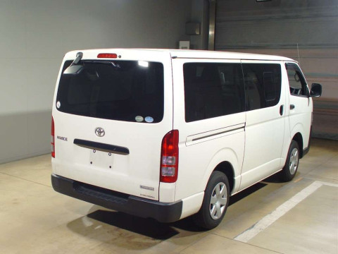 2015 Toyota Hiace Van KDH201V[1]