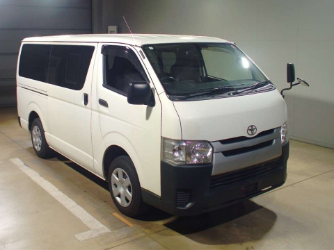 2015 Toyota Hiace Van KDH201V[2]