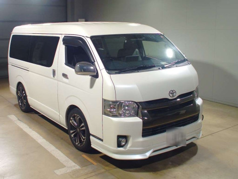 2018 Toyota Hiace Van TRH211K[2]