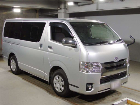 2014 Toyota Hiace Van TRH200V[2]