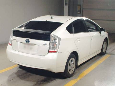 2010 Toyota Prius ZVW30[1]