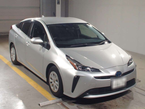 2020 Toyota Prius ZVW51[2]