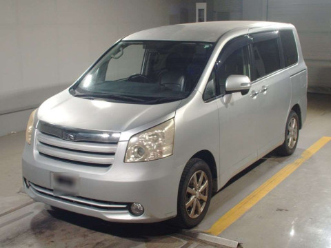 2009 Toyota Noah ZRR70G[0]