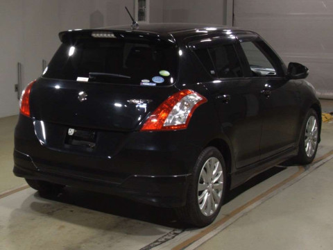 2012 Suzuki Swift ZC72S[1]