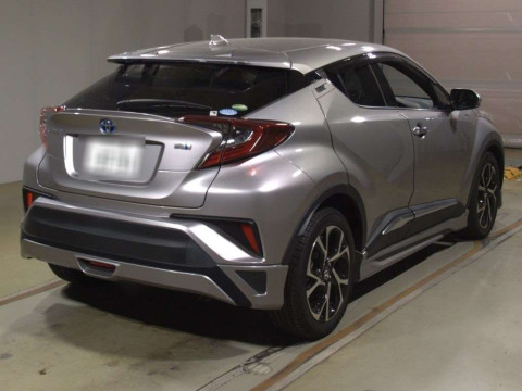 2018 Toyota C-HR ZYX10[1]