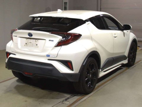 2019 Toyota C-HR ZYX10[1]