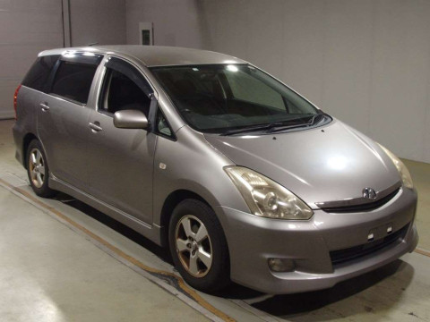 2006 Toyota Wish ZNE10G[2]