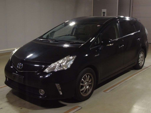 2014 Toyota Prius alpha ZVW41W[0]