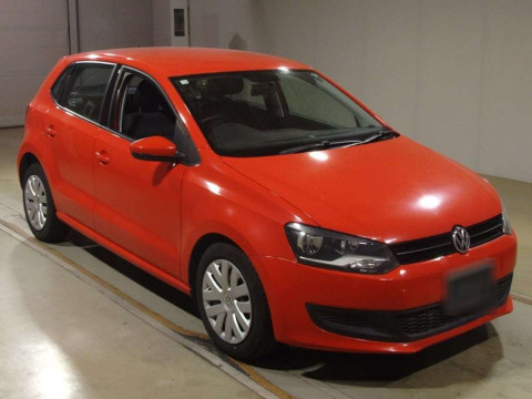 2012 Volkswagen Polo 6RCBZ[2]