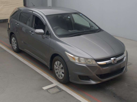 2011 Honda Stream RN6[2]