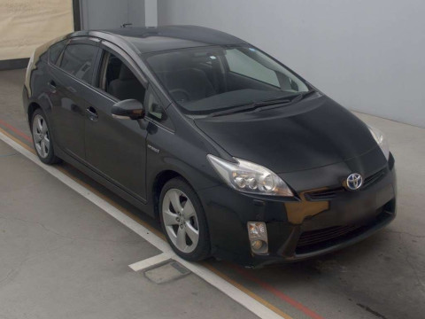 2011 Toyota Prius ZVW30[2]