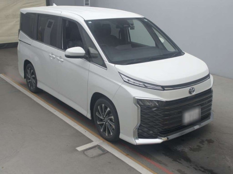 2024 Toyota Voxy MZRA90W[2]