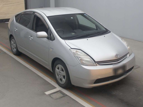 2009 Toyota Prius NHW20[2]