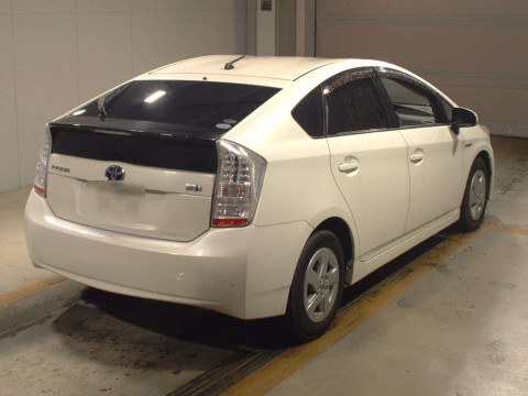 2010 Toyota Prius ZVW30[1]