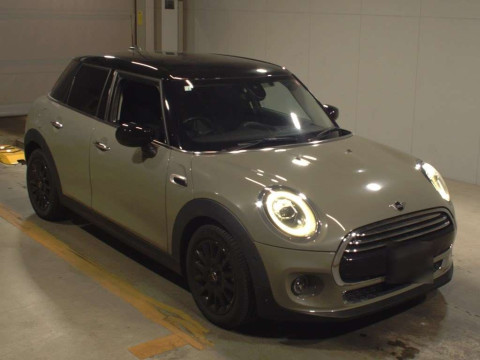 2020 Mini MINI XU15M[2]