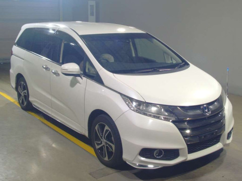 2016 Honda Odyssey RC2[2]