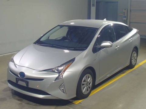 2016 Toyota Prius ZVW50[0]