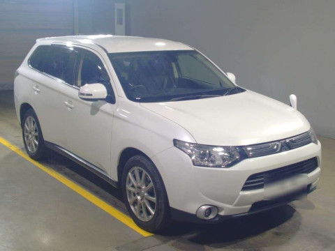 2013 Mitsubishi Outlander GF8W[2]