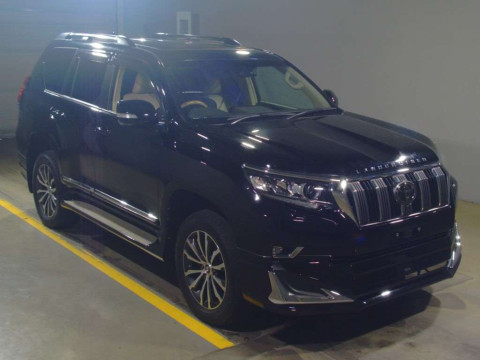 2020 Toyota Land Cruiser Prado TRJ150W[2]