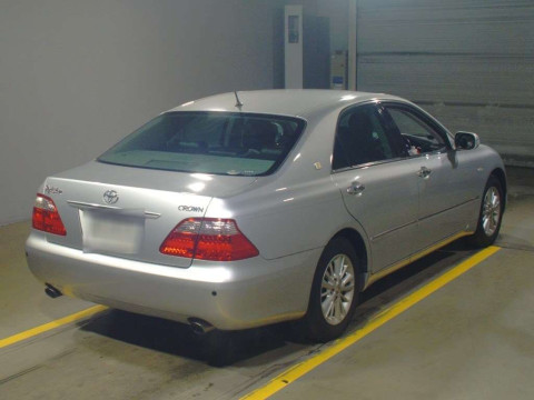 2007 Toyota Crown GRS180[1]