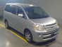 2005 Toyota Noah