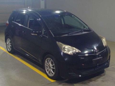 2011 Toyota Ractis NCP120[2]