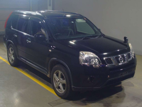 2013 Nissan X-Trail DNT31[2]