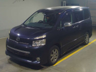 2009 Toyota Voxy