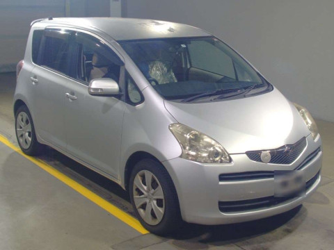 2009 Toyota Ractis NCP100[2]