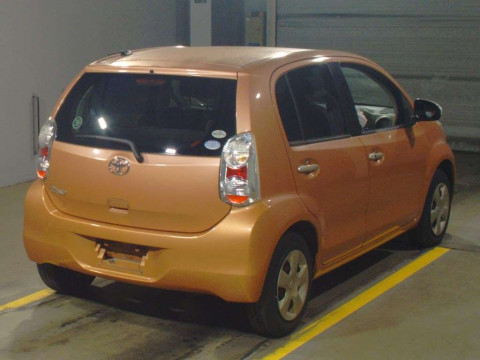 2011 Toyota Passo KGC30[1]