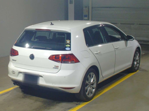 2016 Volkswagen Golf AUCPT[1]