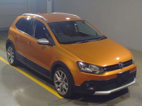 2015 Volkswagen Polo 6RCJZW[2]