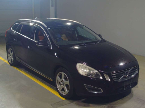 2012 Volvo V60 FB4164T[2]