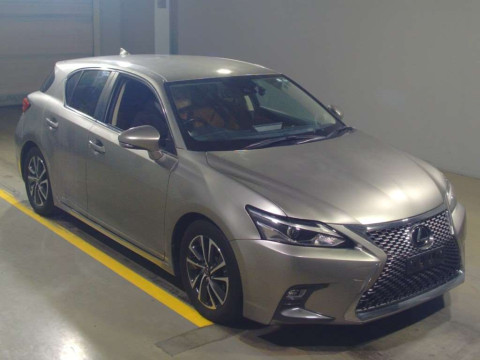 2018 Lexus CT ZWA10[2]