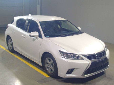 2016 Lexus CT ZWA10[2]