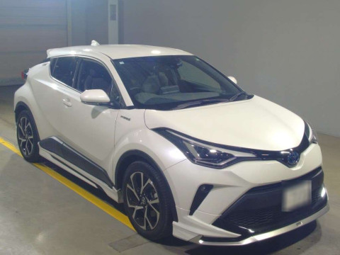 2020 Toyota C-HR ZYX11[2]