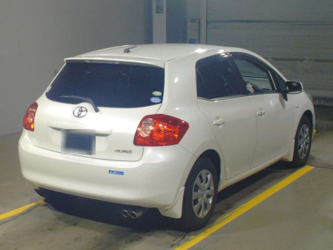 2008 Toyota Auris ZRE152H[1]