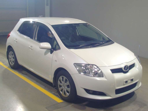 2008 Toyota Auris ZRE152H[2]