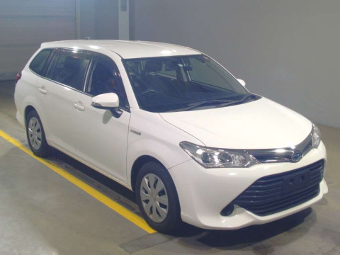 2015 Toyota Corolla Fielder NKE165G[2]